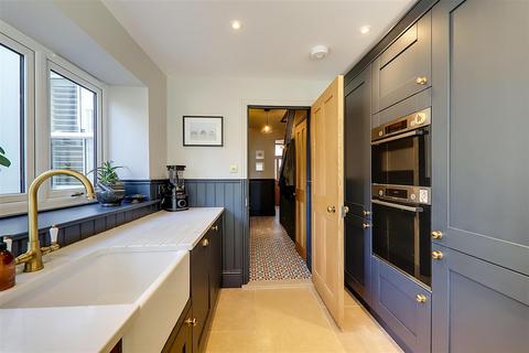 4 bedroom terraced house for sale, Gratwicke Road, Worthing BN11