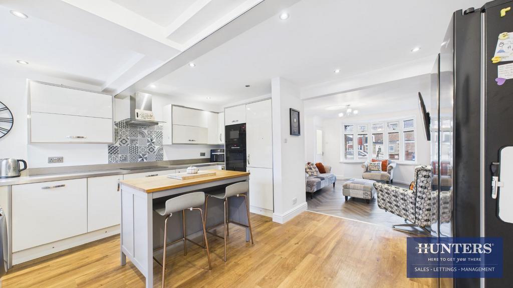 Kitchen/Living Area