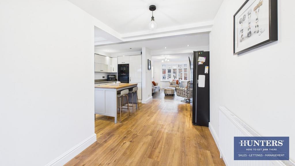 Kitchen/Living Area