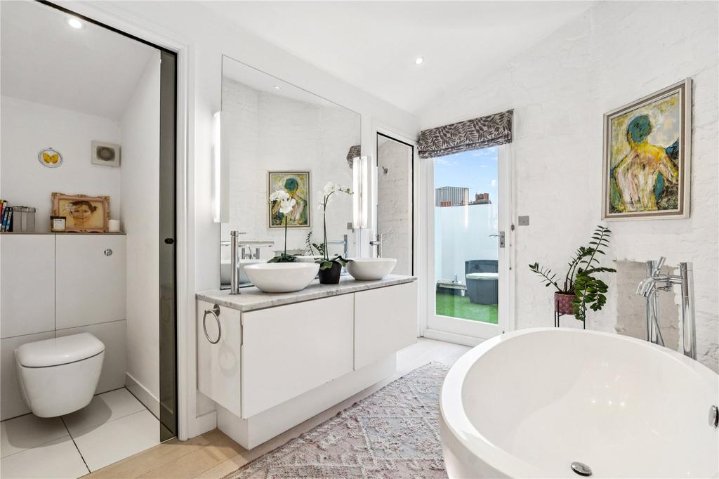 Ensuite Bathroom