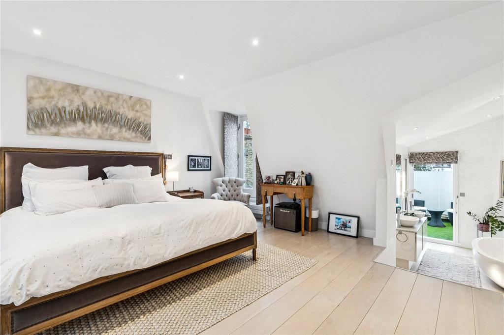 Principal Bedroom