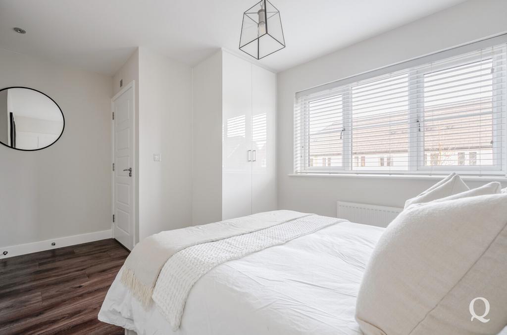 8dc9a3a3-51e9-429...