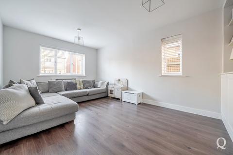 3 bedroom detached house for sale, Haffenden Avenue, Sittingbourne, Kent, ME10