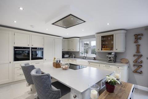 6 bedroom detached house for sale, Church End, Royston SG8