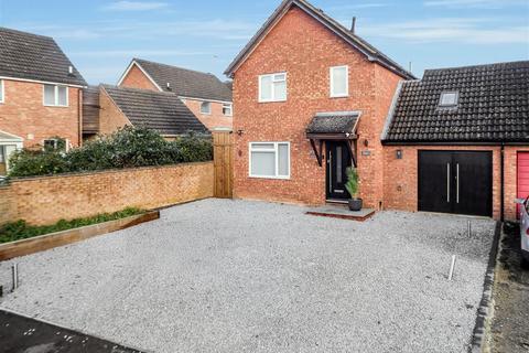 3 bedroom link detached house for sale, Ellenstow, Milton Keynes MK13
