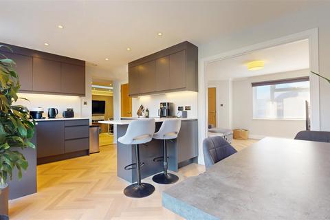 3 bedroom link detached house for sale, Ellenstow, Milton Keynes MK13
