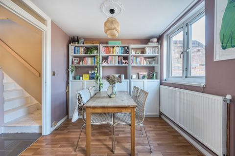 2 bedroom maisonette for sale, Havil Street, London