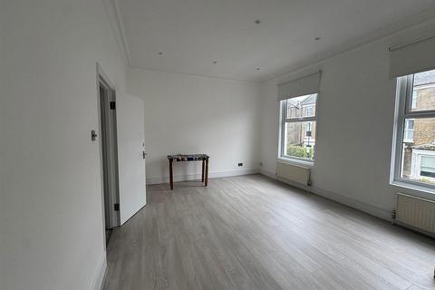 2 bedroom flat to rent, Bryantwood Road, London
