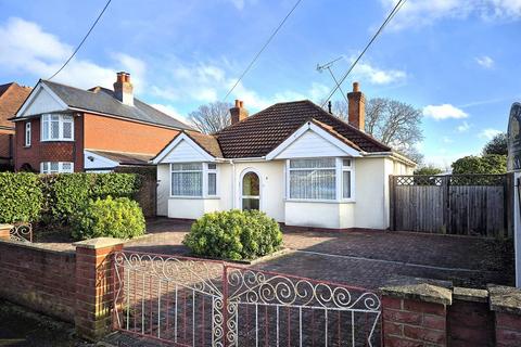 2 bedroom detached bungalow for sale, Stannington Crescent, Southampton SO40
