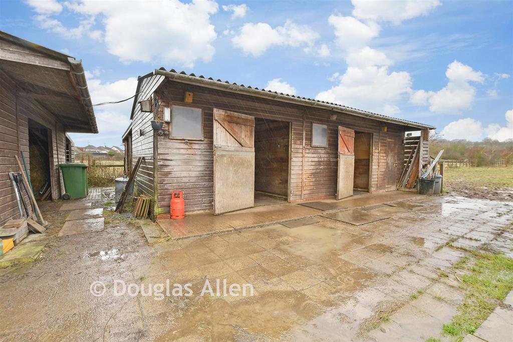 Workshop/Outbuildings