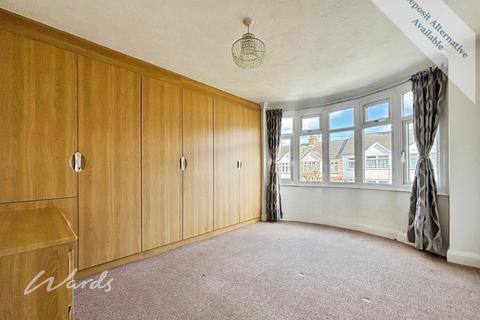 3 bedroom semi-detached house to rent, Northridge Road Gravesend DA12