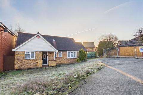 3 bedroom detached bungalow for sale, Fulmar Close, Colchester