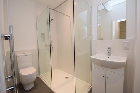 1 bedroom property to rent, 30 a Bushey Hall Road, Bushey WD23