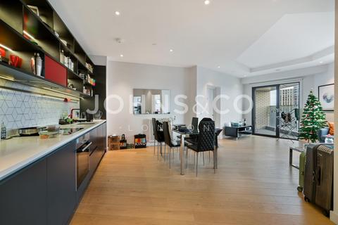 3 bedroom apartment for sale, Grantham House, 46 Botanic Square, London. E14