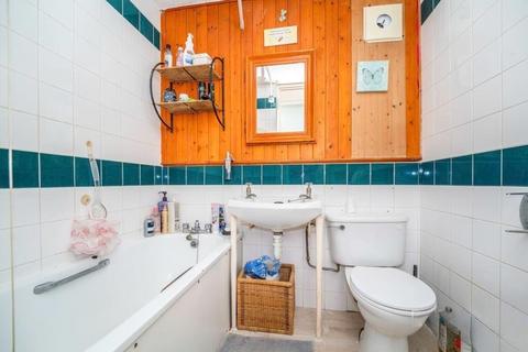 undefined, East Avenue, Hayes, UB3 2JX