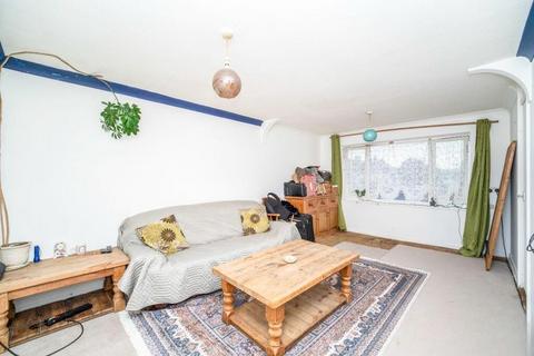 undefined, East Avenue, Hayes, UB3 2JX