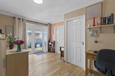 2 bedroom detached bungalow for sale, Langney Green, Eastbourne