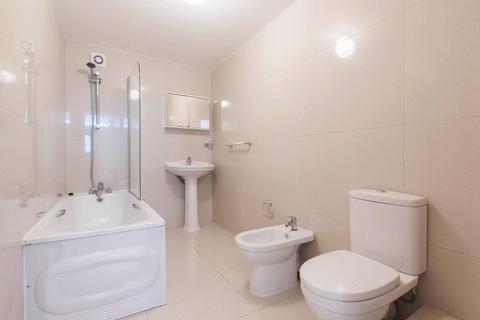 undefined, Fordhook Avenue, Ealing, London, W5