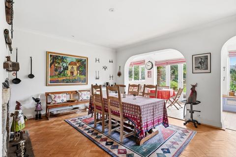 4 bedroom detached house for sale, Traps Lane, New Malden, KT3