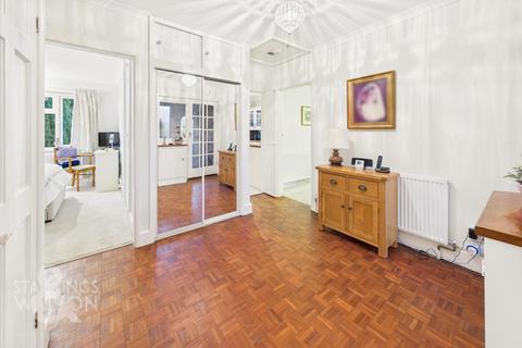 2 bedroom detached bungalow for sale, Chancel Close, Brundall, Norwich