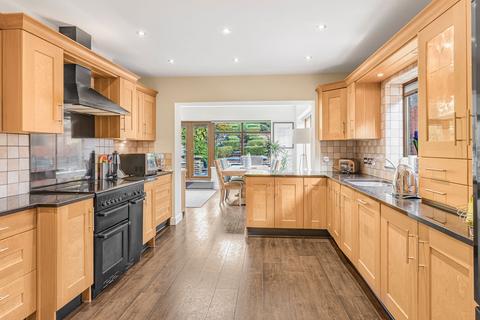 5 bedroom detached house for sale, Watling Street, Tamworth B78