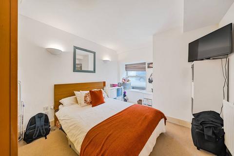 undefined, Cadogan Road, Woolwich, London, SE18