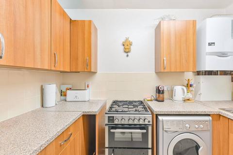 2 bedroom flat to rent, Kennington Lane, SE11, Kennington, London, SE11