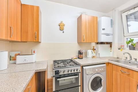 2 bedroom flat to rent, Kennington Lane, SE11, Kennington, London, SE11
