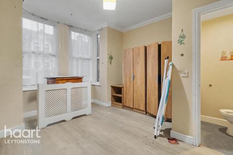 undefined, Harold Road, London