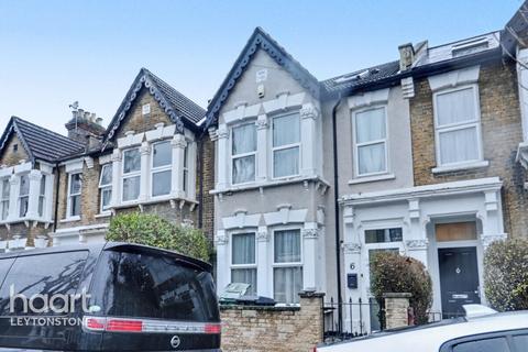 Harold Road, London