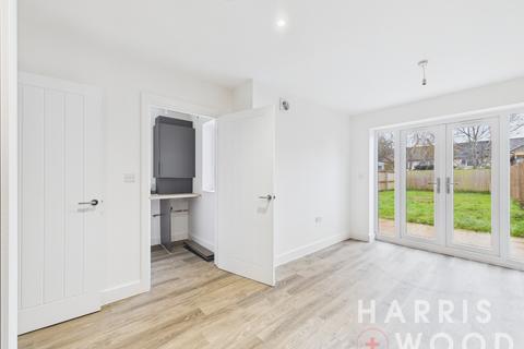 4 bedroom semi-detached house for sale, Main Road, Harwich, Essex, CO12