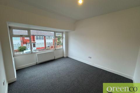 3 bedroom semi-detached house to rent, Wilmur Avenue, Salford M7
