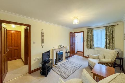 1 bedroom ground floor flat for sale, Marsh Gardens, Holmfirth HD9