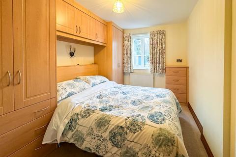 1 bedroom ground floor flat for sale, Marsh Gardens, Holmfirth HD9