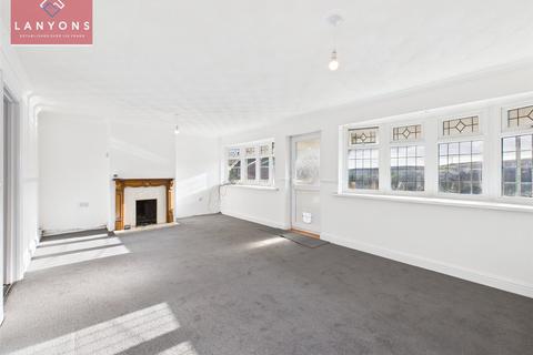 undefined, Bryngolau, Tonyrefail, Porth, Rhondda Cynon Taf, CF39