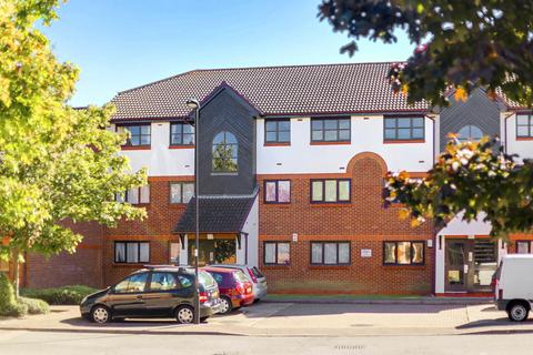 1 bedroom flat for sale, St. Pauls Rise, London, N13
