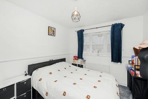 1 bedroom flat for sale, St. Pauls Rise, London, N13