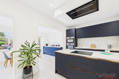 3 bedroom terraced house for sale, Grange Road, Harrow