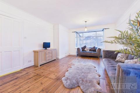3 bedroom detached house for sale, North Trade Road, Battle