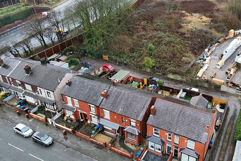 3 bedroom end of terrace house for sale, Downall Green Road, Ashton-In-Makerfield, Wigan, WN4 0LY