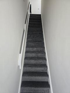 2 bedroom flat to rent, Station Street, Nottingham NG17