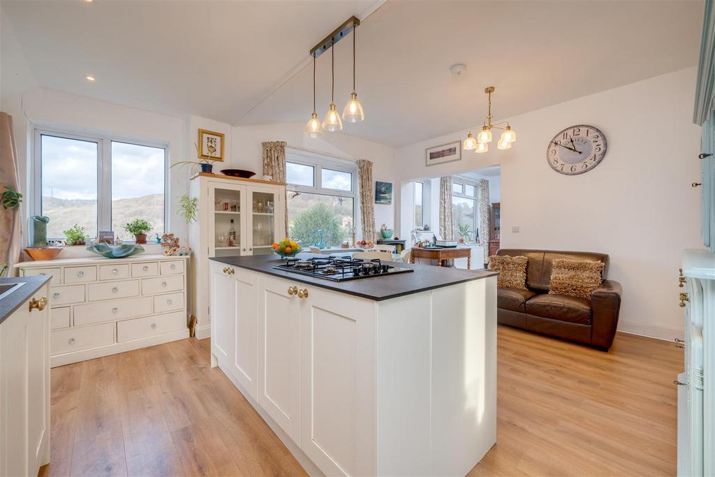 25 Grange Ave-17.jpg