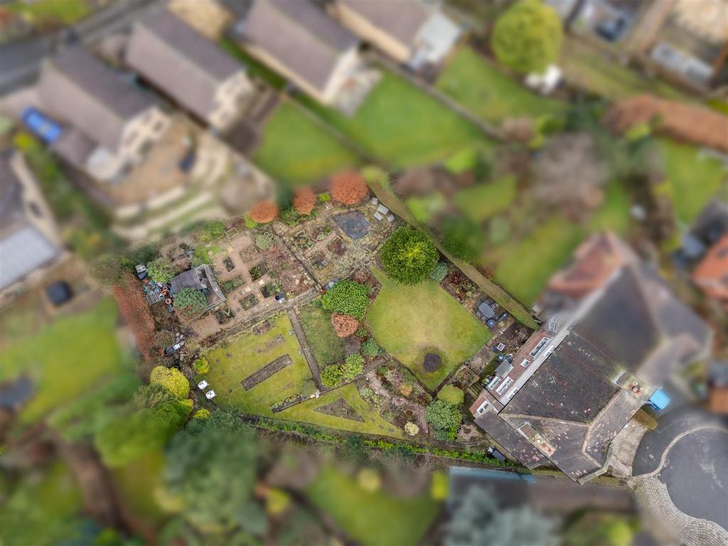 25 Grange Ave – Aerial-1.jpg