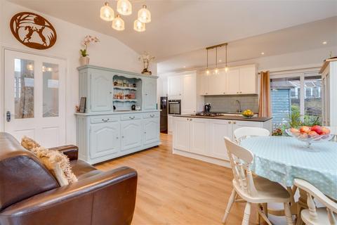 undefined, Grange Avenue, Huddersfield HD2