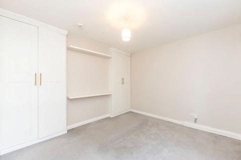 1 bedroom flat for sale, York Grove, London SE15