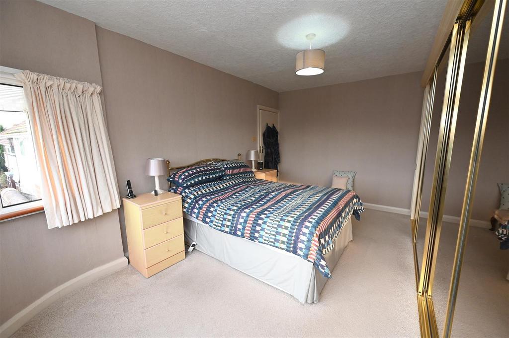 Bedroom1.1.JPG