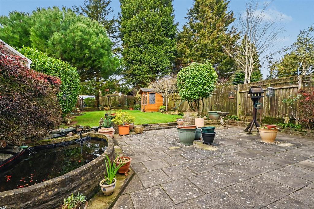 Garden 2 DP.JPG