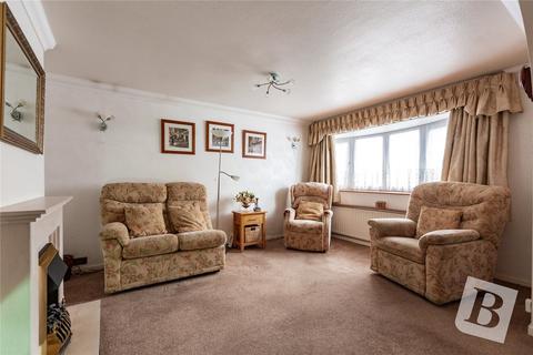 3 bedroom terraced house for sale, Fambridge Road, Dagenham RM8