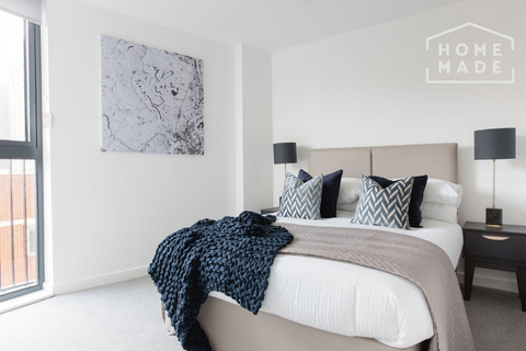 3 bedroom flat to rent, Vox, Trentham Street, M15