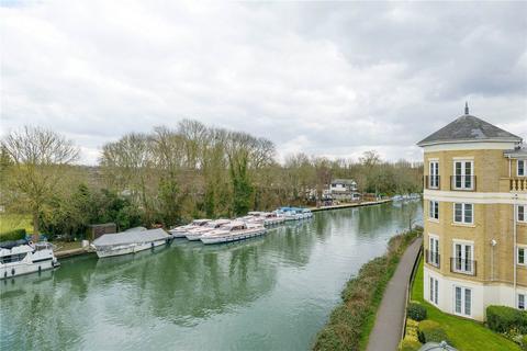 Regents Riverside, Reading RG1